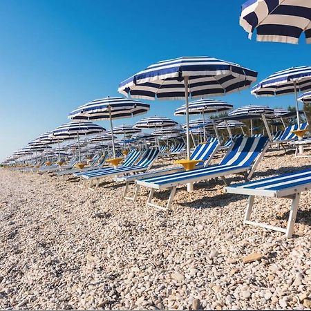 G_Open Space Porto SantʼElpidio Εξωτερικό φωτογραφία